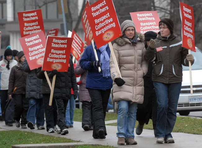 Read more about the article Conservative government ordered to pay $103 million in damages for interference in public elementary educators’ bargaining rights